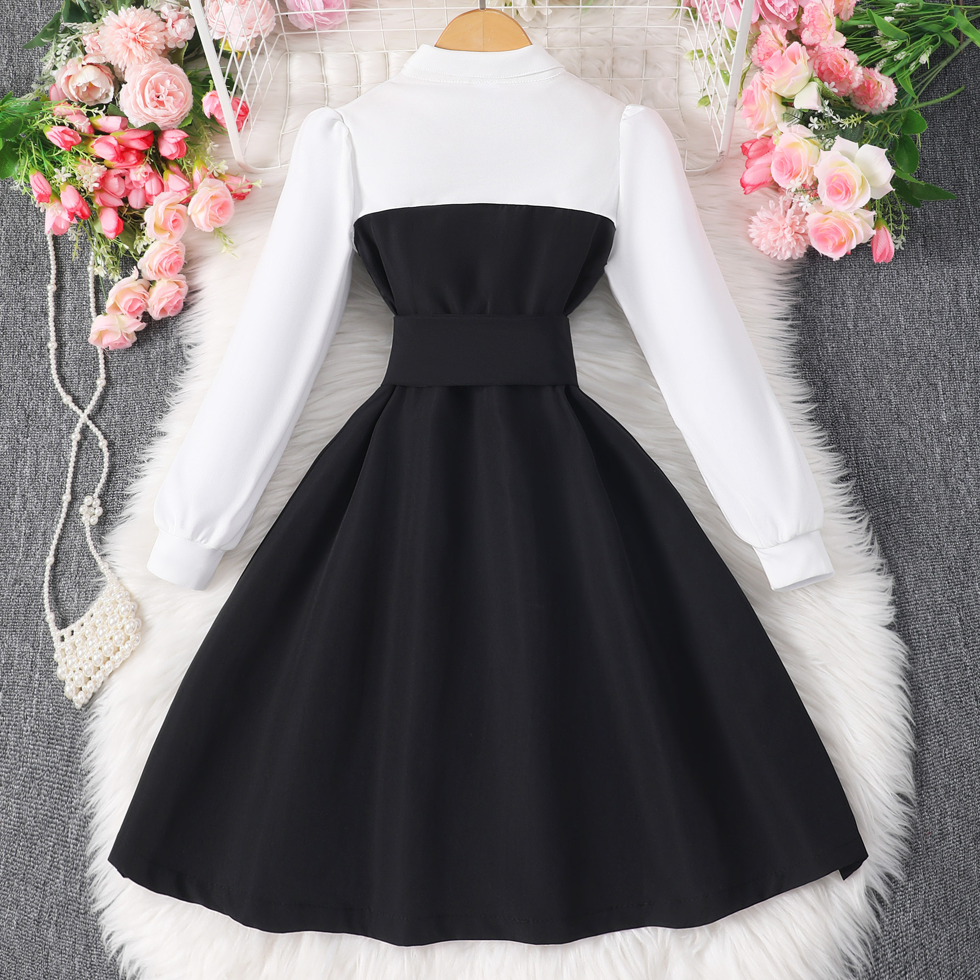 Picture of Cross-Border Best-Selling Style for Girls, Long-Sleeved Lapel Button Stitching, Fashionable Contrasting Color Simple Dress