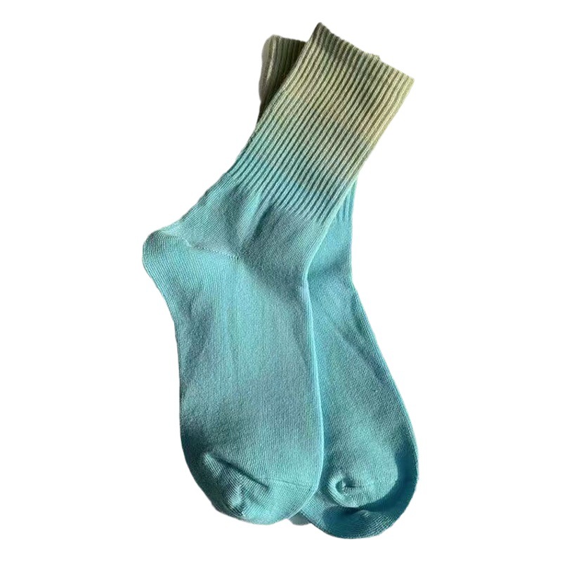 Tie-Dye Gradient Color Socks for Women, Mid-Calf Length, Suitable for All Seasons, Autumn and Winter, Trendy Ins Style, College Style, Simple Candy Color Sports Socks, Ins Style
