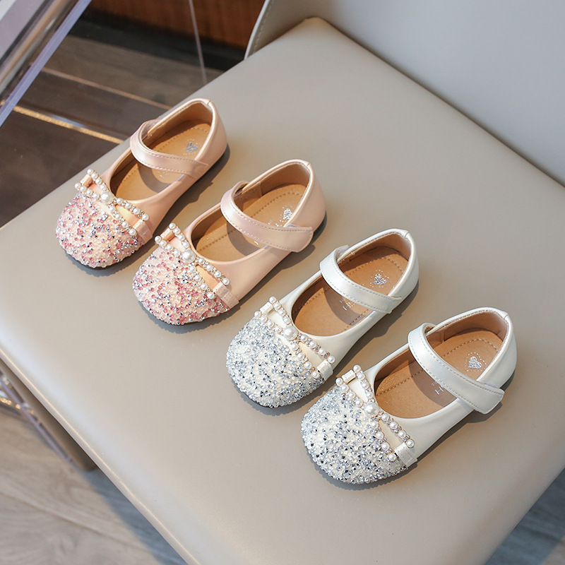 Bow Pearl soft bottom Korean style crystal shoes rhinestone Chanel style single shoes 2024 Spring and Autumn New girls' princess shoes