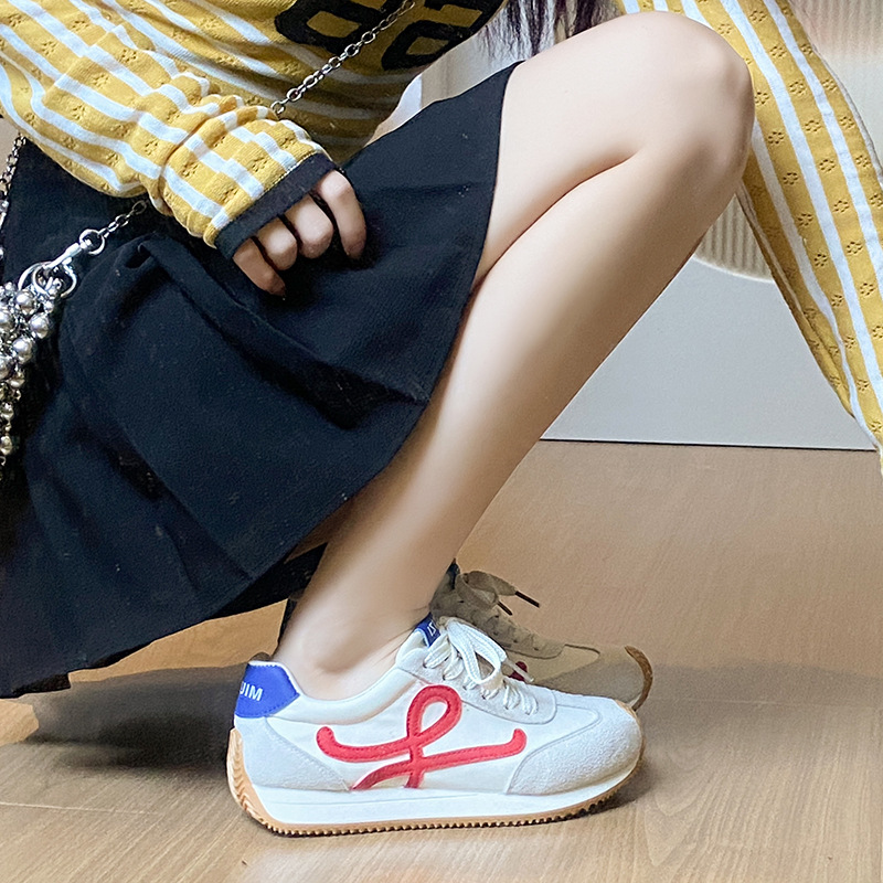 Picture of 2025 White Shoes Women's Spring New Korean Style Female Student Leisure Sports All-match Forrest Gump Shoes Street FSCL001