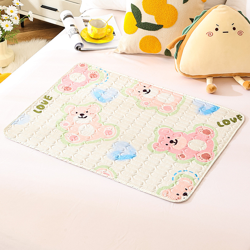 Picture of Comfortable Breathable Korean-style Cartoon Diaphragm Pad for Student Dormitory Anti-side Leakage Auntie Mat for Bedridden Elderly Non-slip Bed Mat
