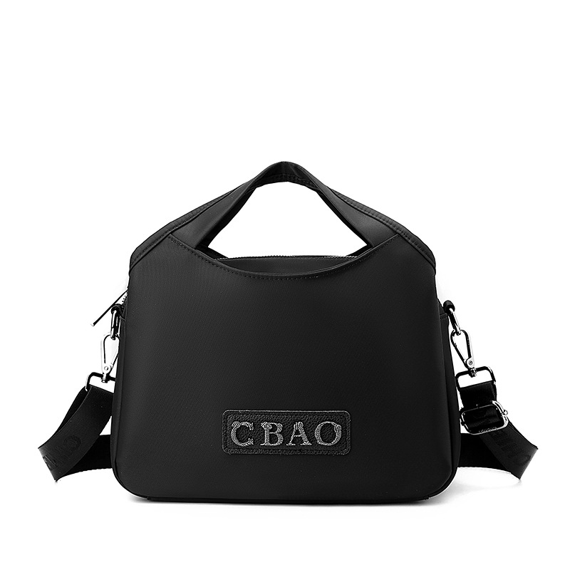 Picture of Casual shopping handbag large capacity commuter messenger bag new simple canvas bag trendy women's shoulder bag