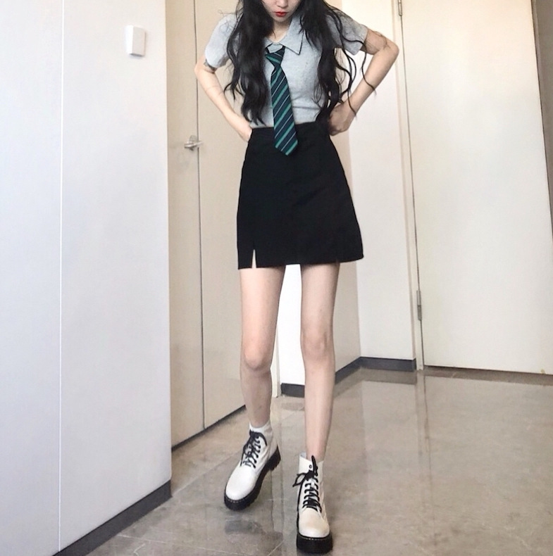 Skirt for Women 2024 New Summer High-Waisted Black Short Skirt Design Niche Slit Hip-Covering Skirt Pants Skirt for Women