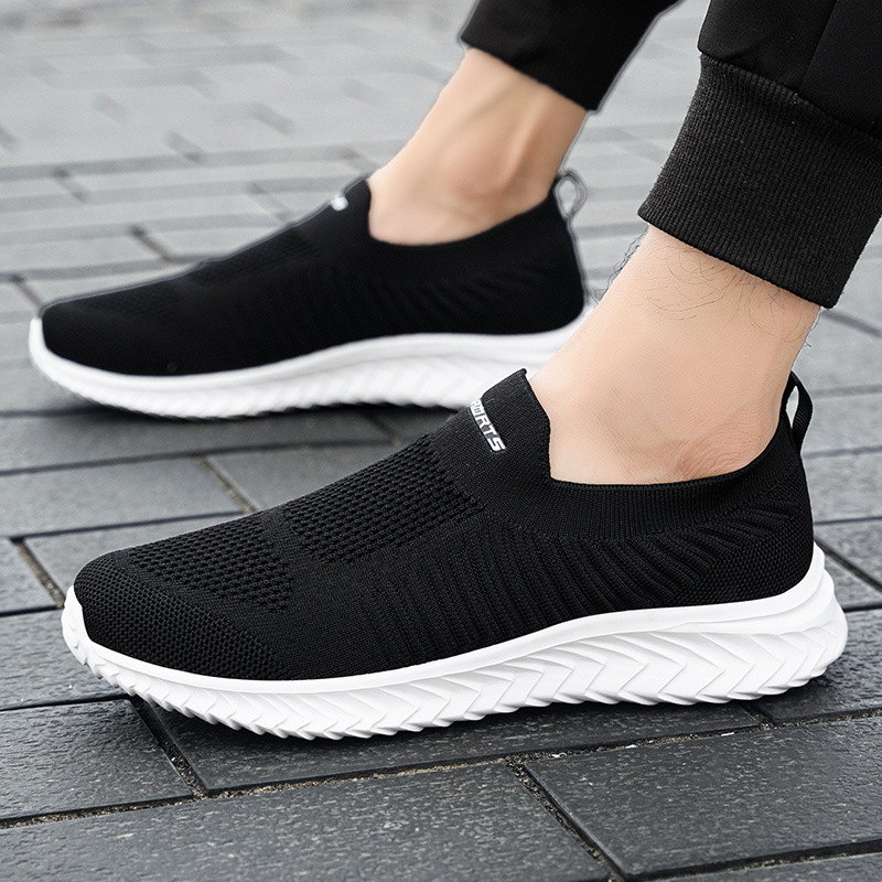 2025 Cross-Border Slip-On Fly-Knit Sports Shoes for Men, Lightweight Large Size Slip-On Casual Men's Shoes, Breathable Running Shoes in Stock