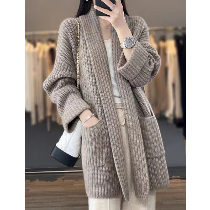 Picture of Korean style autumn and winter lazy style thick line plus size sweater cardigan elegant mid-length loose knitted thickened coat for women