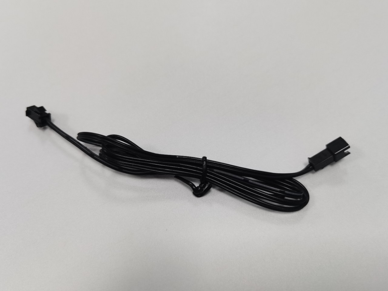 Picture of Cold Light Branch Cable Splitter Cable 1-to-2/3/4/5/6 Connection Cable Smt Terminal Extension Cable Environmentally Friendly Material