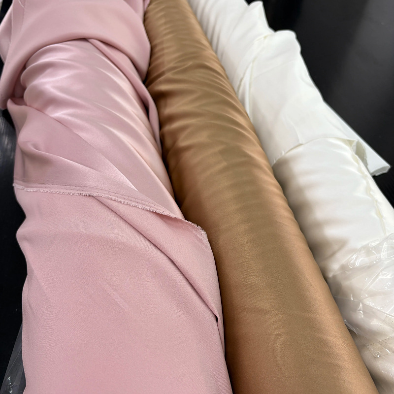 In-Stock Wholesale Mulberry Silk Stretch Satin Fabric 28 Momme 140cm Wide White Clothing Fabric