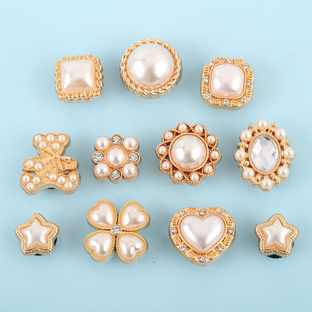 Hot Selling New Garden Clogs Decorative Buckle Accessories Metal Shoe Flower Buckle Baroque Geometric Pearl Hardware Accessories