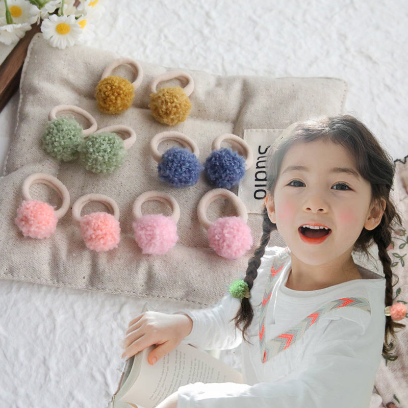 A193 foreign trade factory store wholesale children's headdress hair accessories colorful autumn and winter plush ball thumb ring rubber band suit