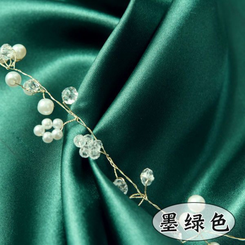 Picture of Satin Fabric Silk Lining Fabric Color Red Cloth Encryption Thickened Hanfu Dress Decorative Lining Silk Lining Summer