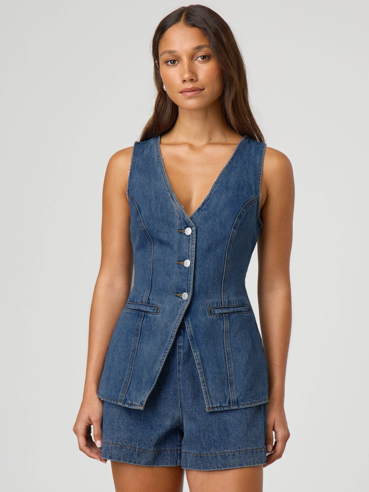 Picture of Vest New Amazon Independent Station European and American Fashion Sleeveless Tight Waist High Waist Loose Denim Shorts suit Women