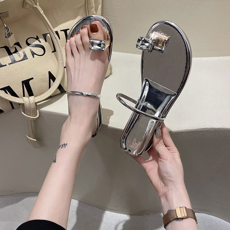 Slippers Women's Summer Outfit Wholesale New Style Cyber Celebrum Rhinestone Set Toe Flat Bottom Fashionable All-Match Wedge Beach Slippers