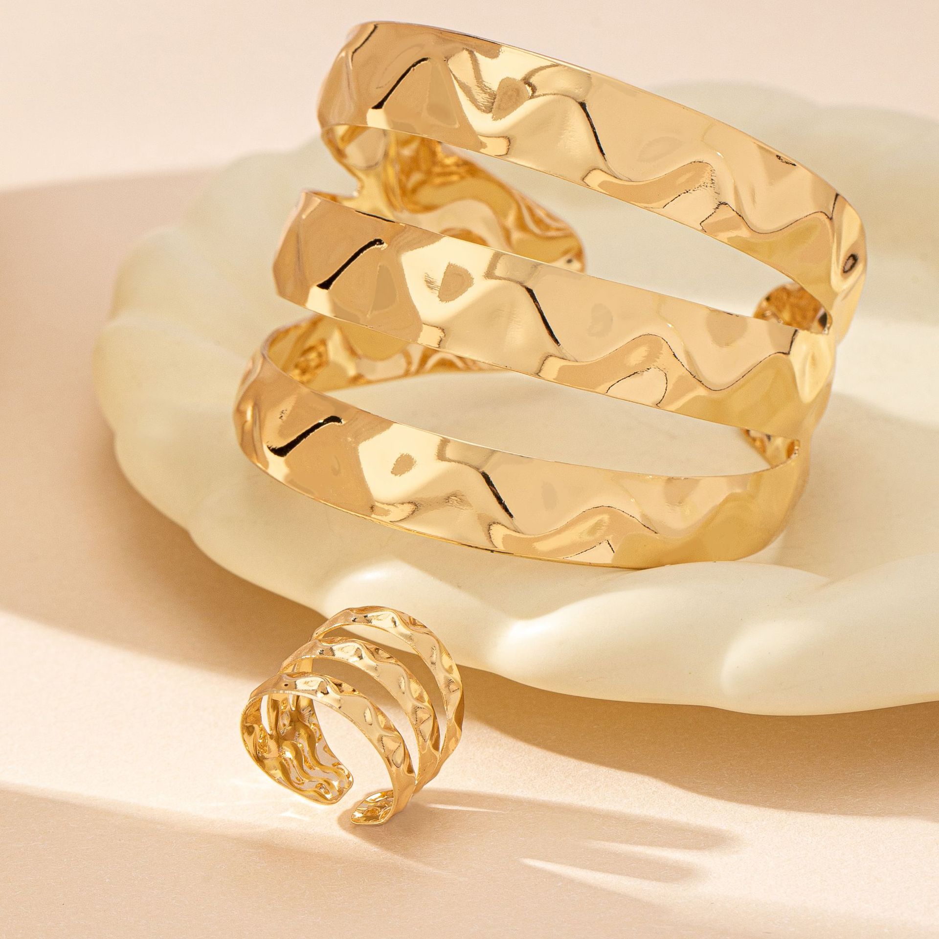 Picture of Amazon Cross-Border Hot Selling Irregular Hammered Pattern Open Ring Bracelet Set Women's Personalized Exaggerated Street Style Bracelets