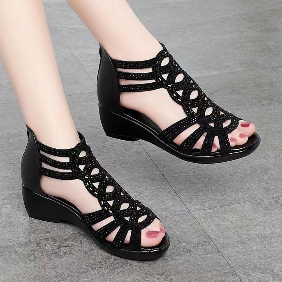 Picture of Soft Leather Roman Sandals Women's Summer 2022 New Soft Soled Mom Shoes Fashionable Outerwear Women's Sandals Wedge Women's Shoes