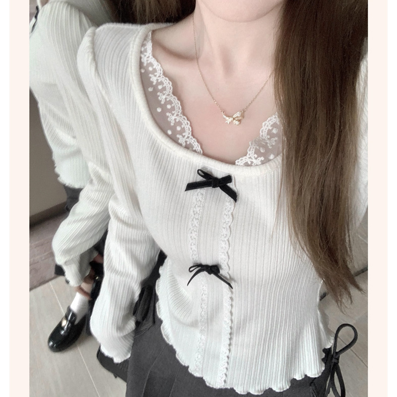 Autumn 2024 Herli Diary Girl's Dirty Gold Exquisite Lace Knitted Long Sleeve Top Square Neck Design Sense