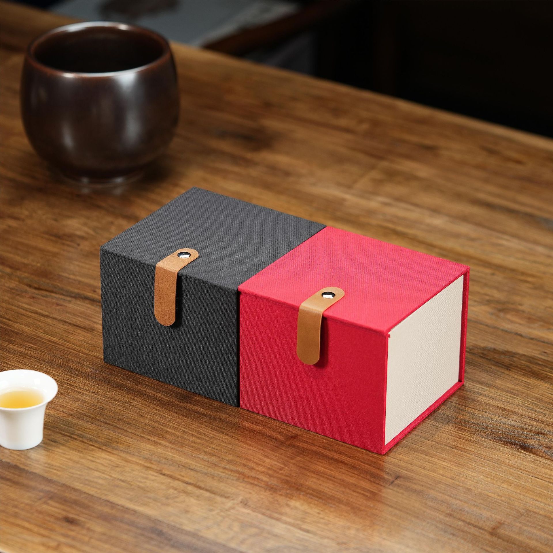 Yixing factory wholesale porcelain built lamp crystal ball cheap packaging box purple clay pot brocade box master cup gift box