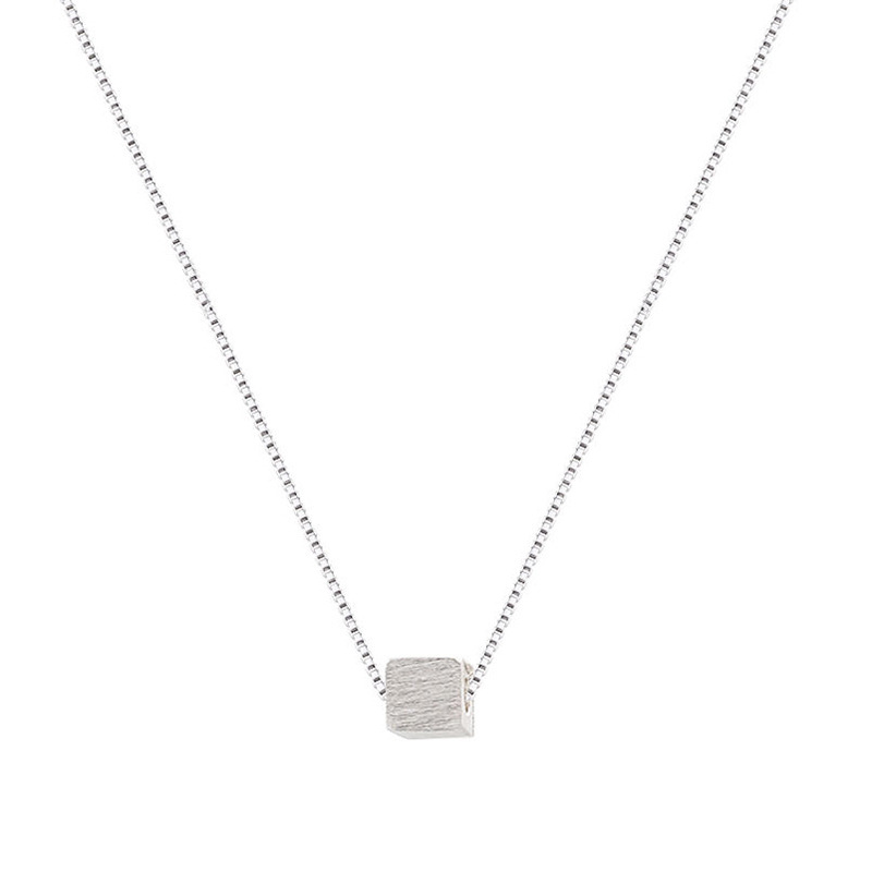 Picture of Geometric Square Brushed Necklace for Women, Korean Version, Simple and Elegant Design, Clavicle Chain, 2022 Geometric Style Necklace