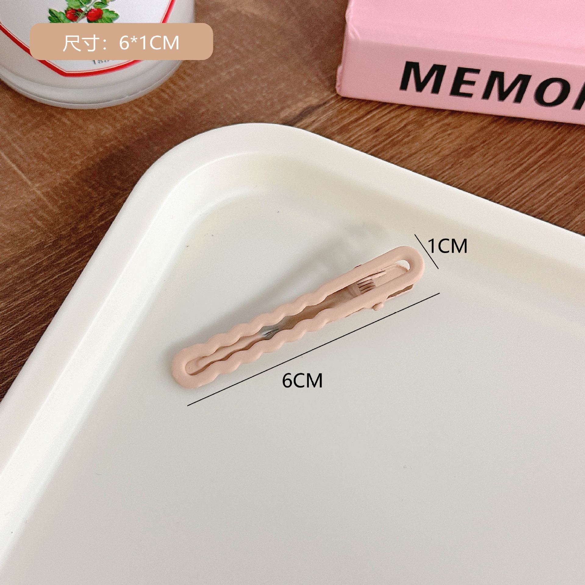 Picture of milk brown Seamless Hairpin Women's Side Fringe Clip Headwear High-grade Broken Hair Hairpin Metal One-character Clip Side Clip