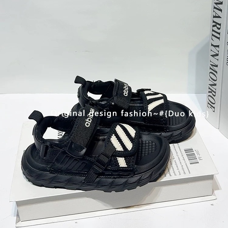 Boys Black Sandals 2025 Summer New Casual Soft-soled Boys Summer Shoes Children Soft-soled Beach Shoes
