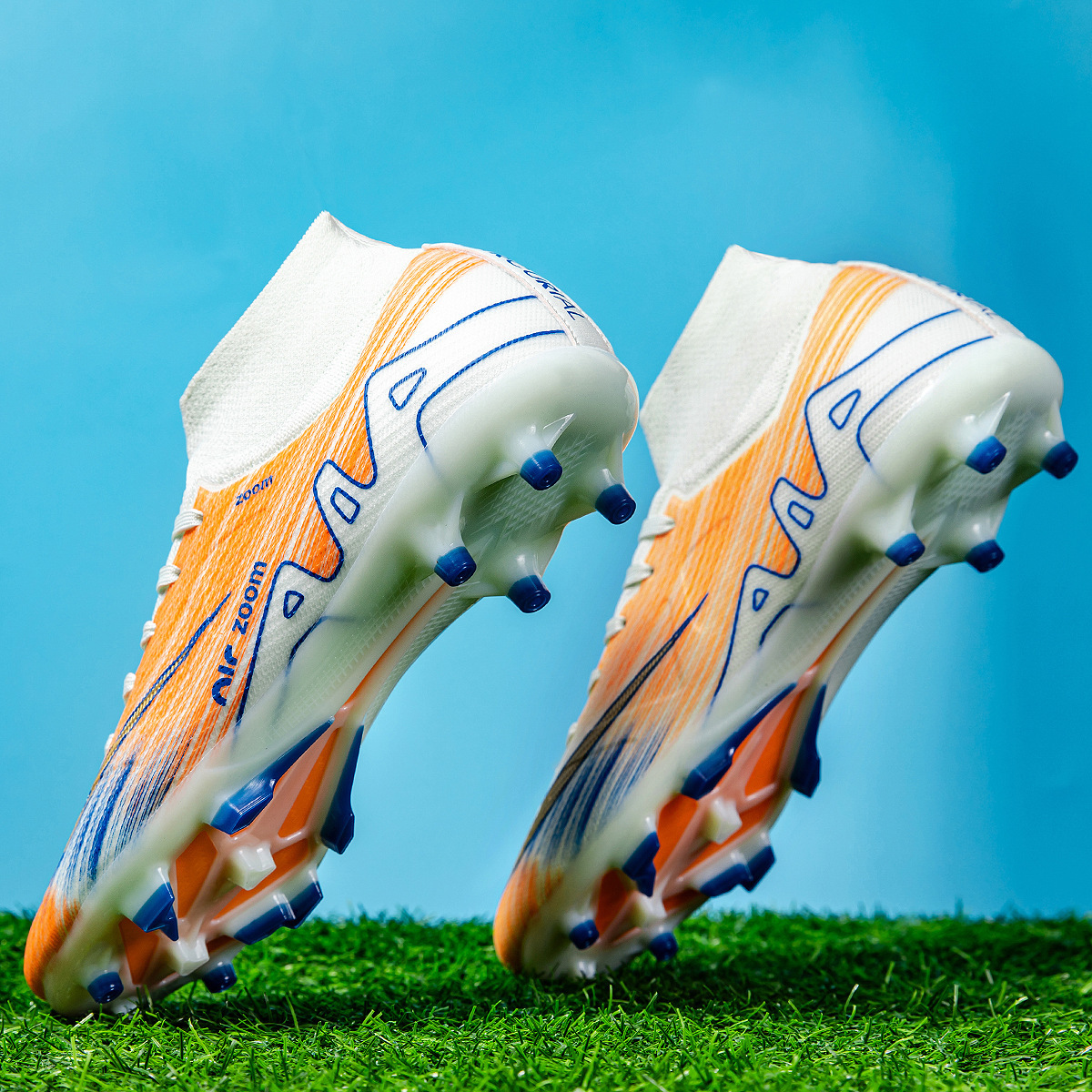 New cross-border explosions children's outdoor training football shoes sports spikes broken nails sports football shoes