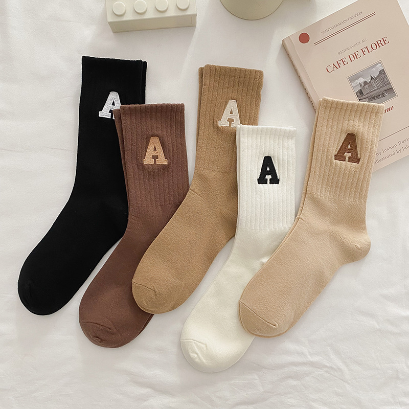 White socks women embroidered letter A solid color sports socks cotton autumn and winter Zhuji socks A generation of hair
