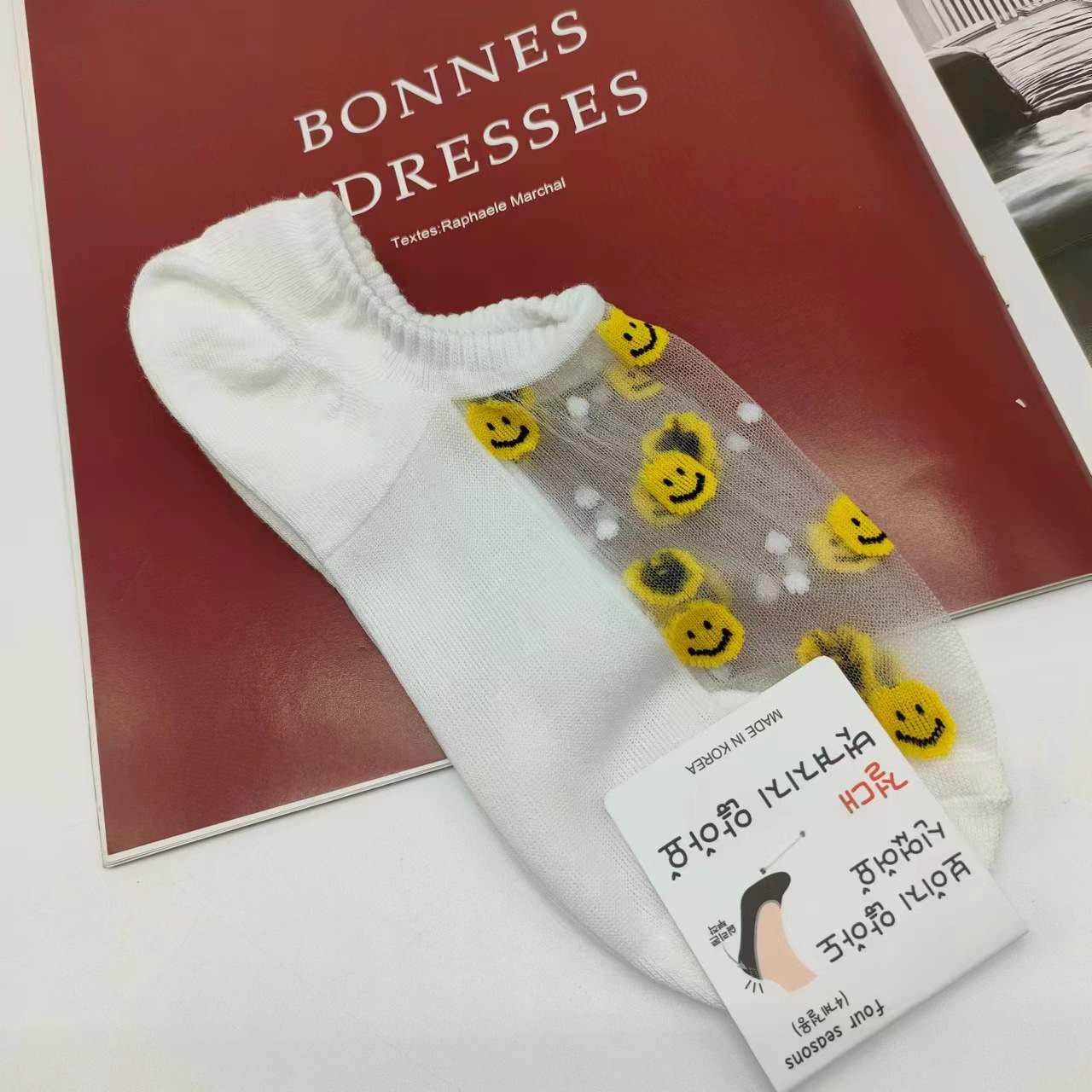 Picture of Summer Thin Mesh Mesh Silk Cotton Bottom Love Smiling Face Shallow Mouth Boat Socks Heel Silicone South Korea Socks