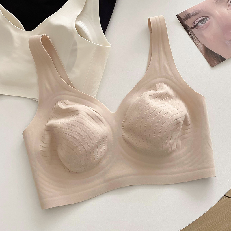Picture of Big Chest Small Underwear Women's Ultra-thin Soft Support Non-marking Full Cup for Paramelia Rabbit Ear Cup plus size Bra Summer