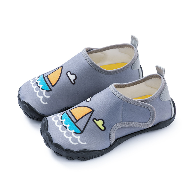 Picture of 2025 New Style Kidsren's Water Shoes, Outdoor Non-Slip Breathable Quick-Drying Water Shoes, Boys and Girls Beach Shoes