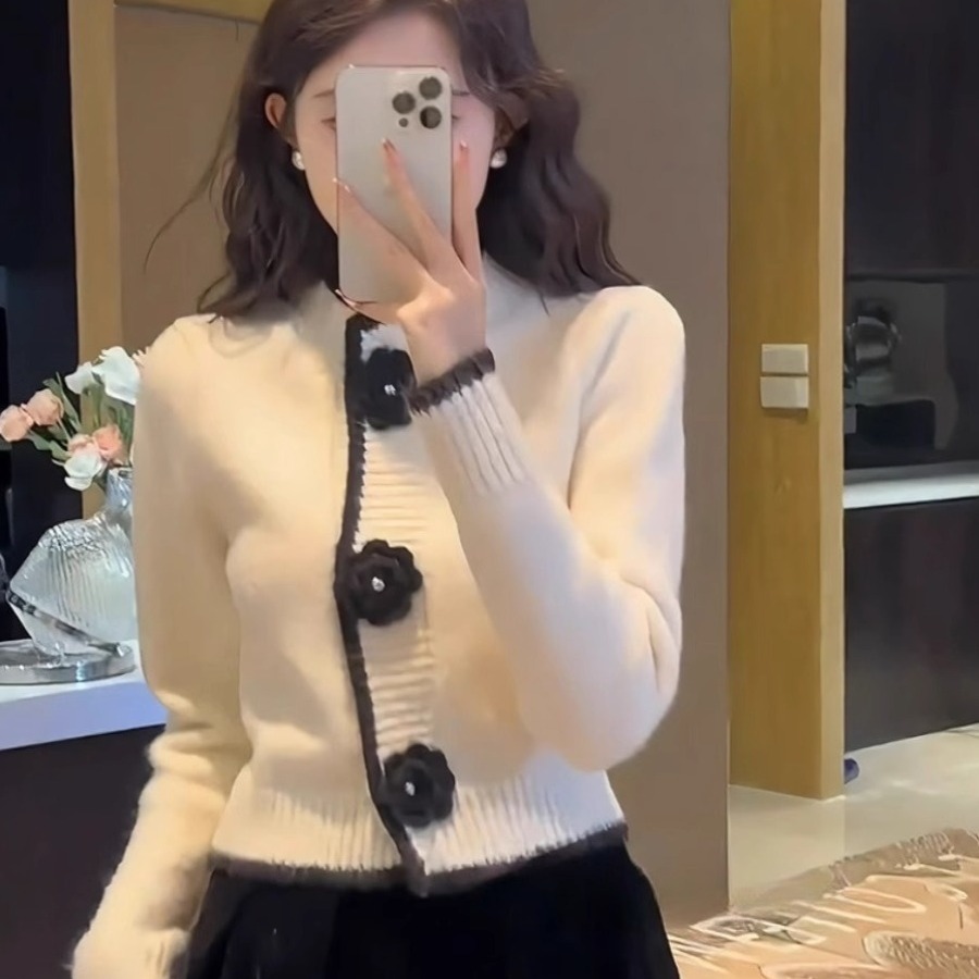 2024 Autumn and Winter New Three-dimensional Flower Knitted Cardigan Women's Slim-fit Slimming Sweater Coat Elegant Short Top Women