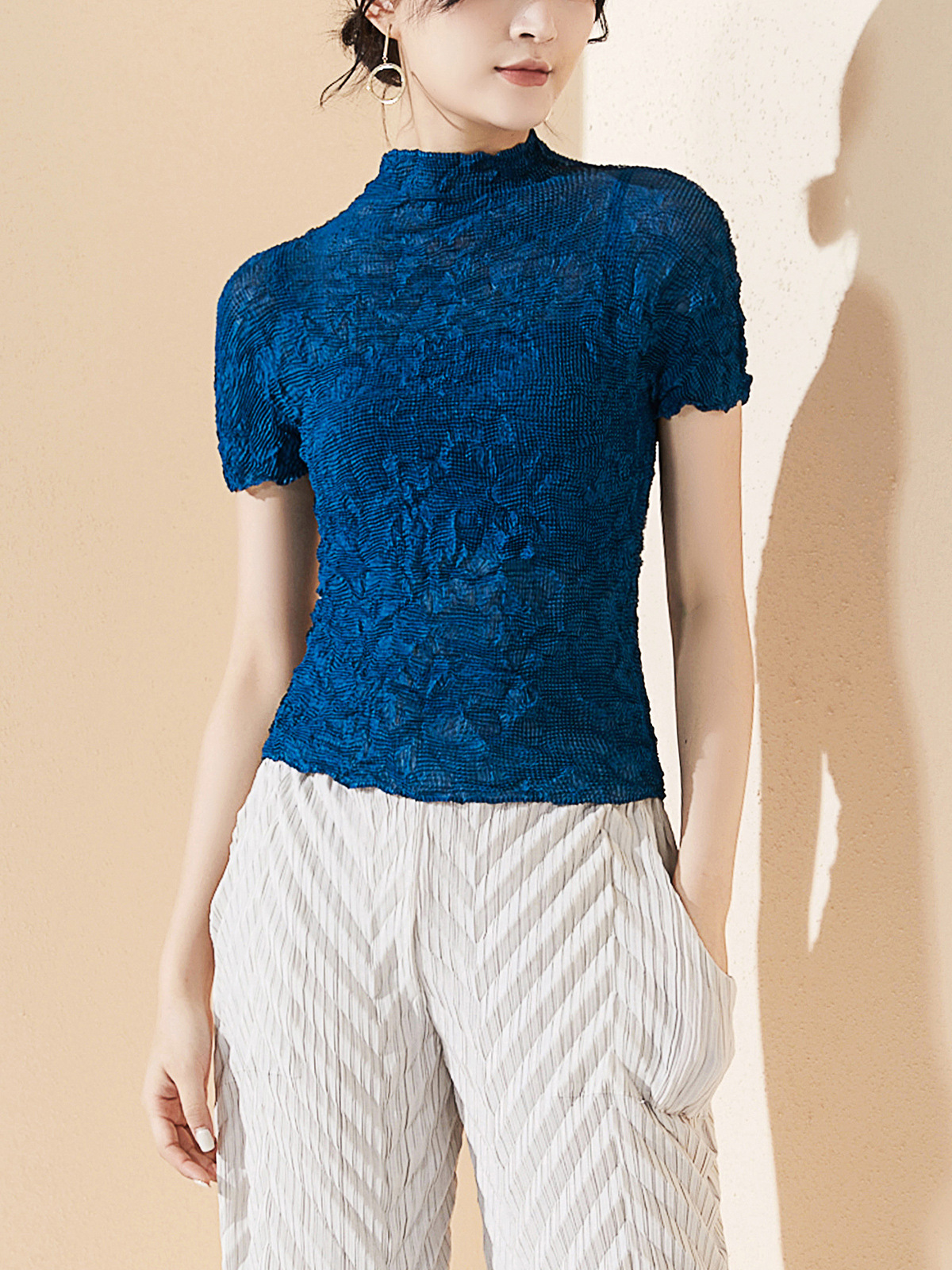 Miyake Irregular Pleated T-shirt Women's Short-sleeved Summer New Half-high Collar Slim-fit Slimming Top Thin Small Shirt