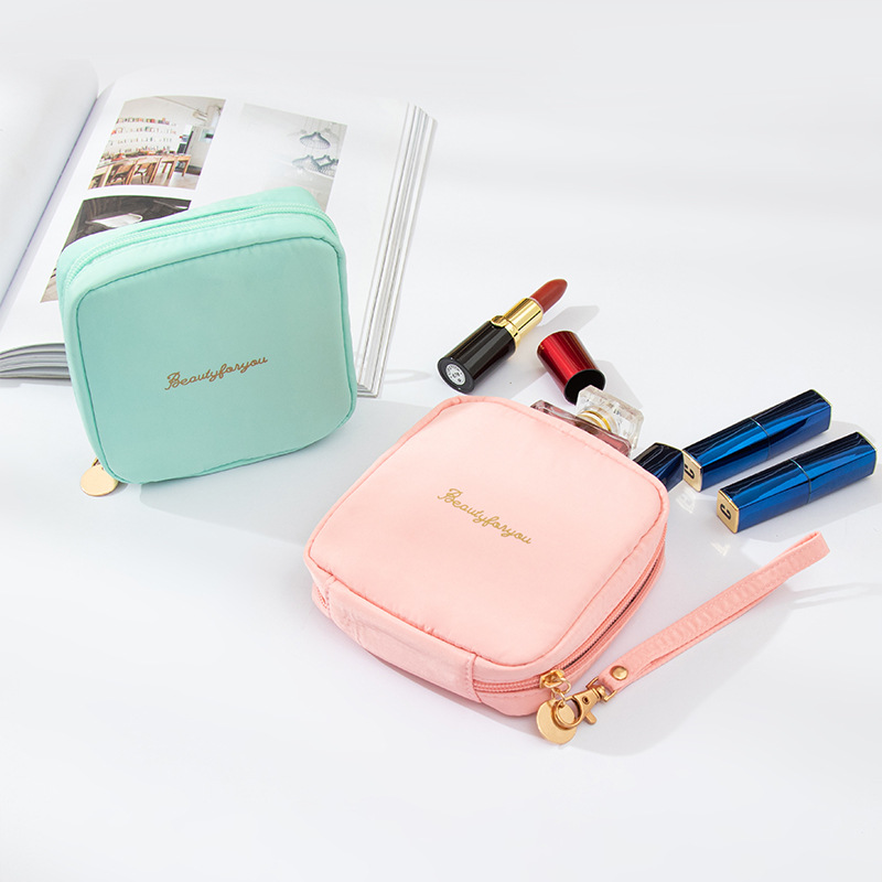 Portable Menstrual Handbag Storage Bag Portable Treasure Large Capacity Cosmetic Bag Sanitary Cotton Storage Bag Lipstick Bag