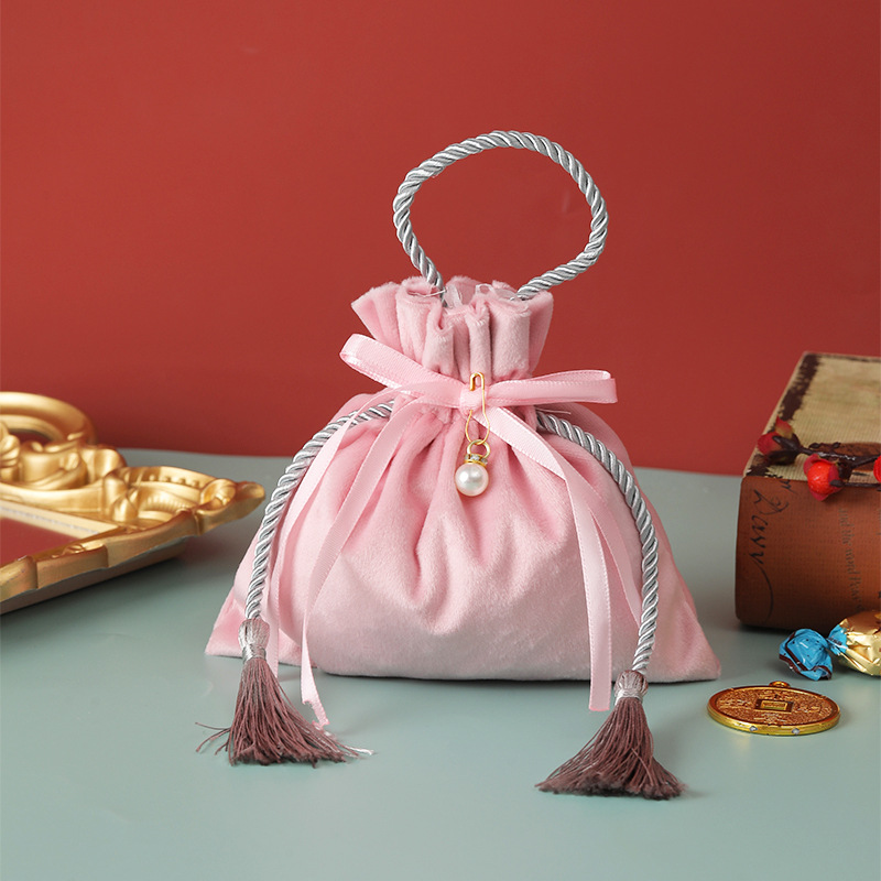 Picture of New Wedding Candy Bag Wedding Candy Bag Advanced Sense Baby Gift Box Engagement Accompanying Gift Free Folding Candy Box