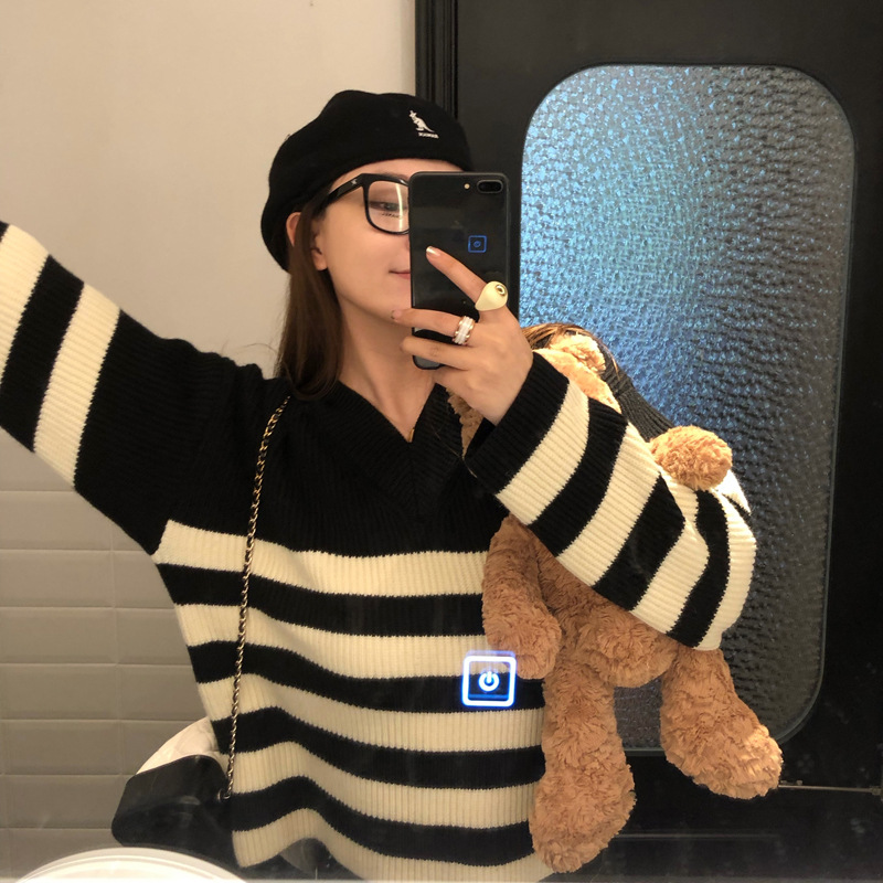 Black and white striped sweater dress + knitted jacket version autumn and winter