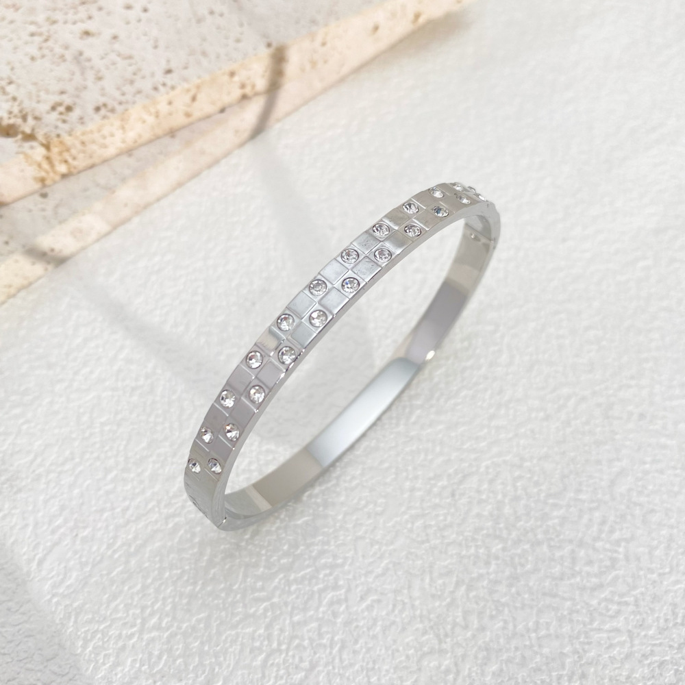 Diamond-Encrusted Exquisite Internet Celebrity Accessible Luxury Bracelet for Women Ins Niche Design High-End Non-Fading Titanium Steel Bracelet for Women