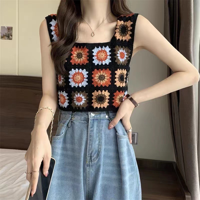 Color embroidery contrast color square collar knitted short Vest Women's hollow ethnic style crocheted design sense niche sling