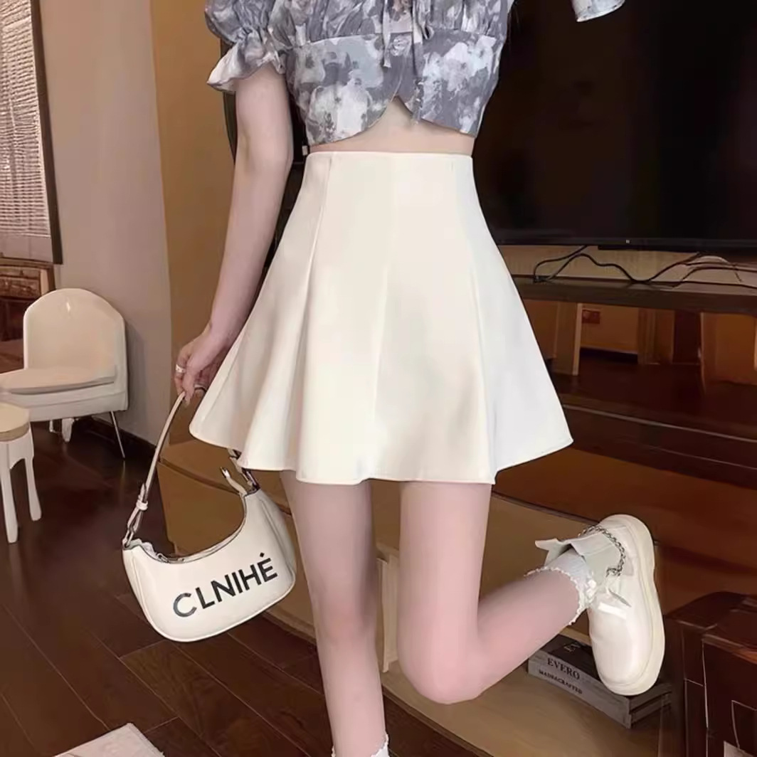Picture of Black pleated skirt women's summer small short culottes cover slim high waist sweet spicy A- line umbrella skirt