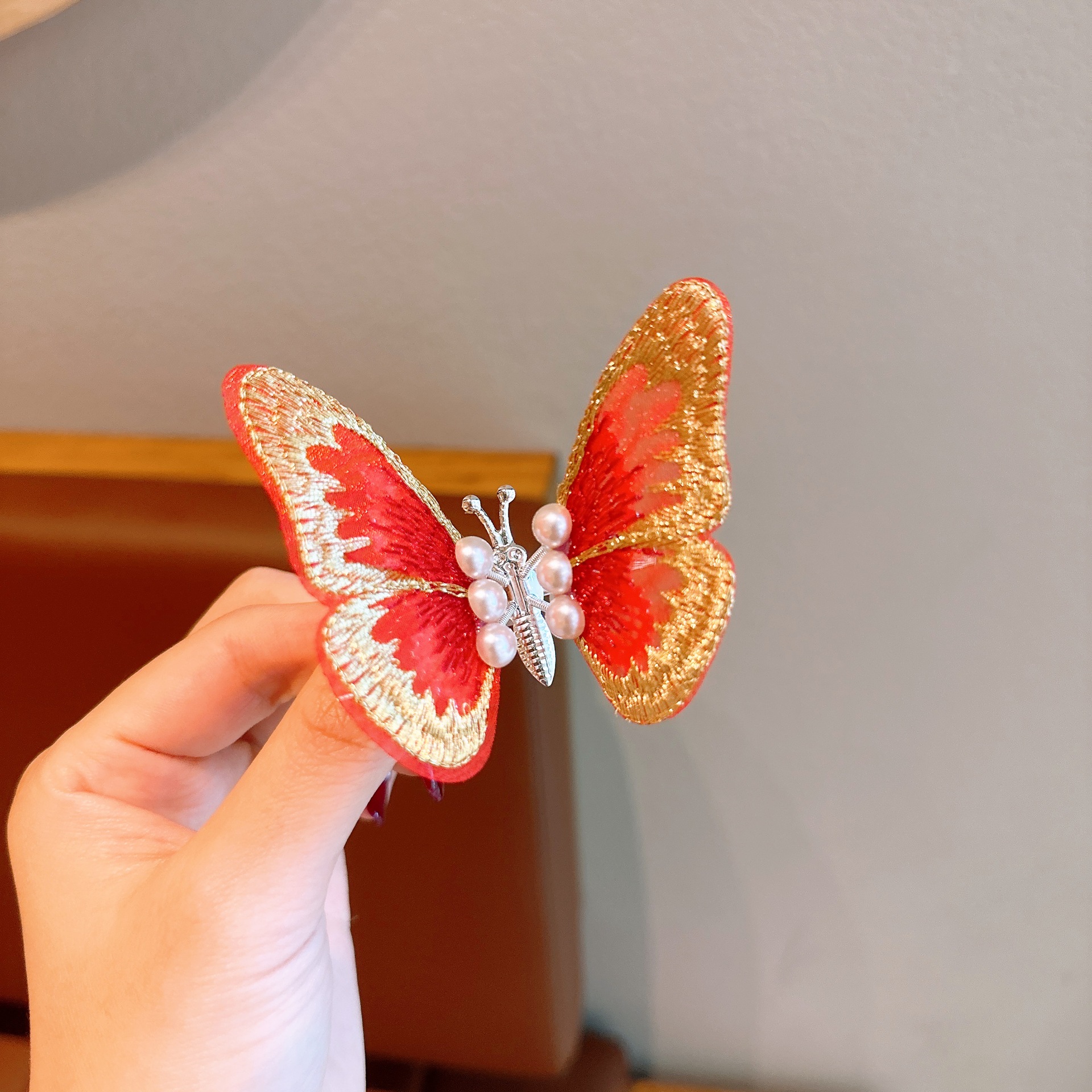 Picture of New Year Hanfu Hairpin Little Girl Happy New Year Plush Hairpin Girl Bow Hair Accessories Baby Antique Headwear
