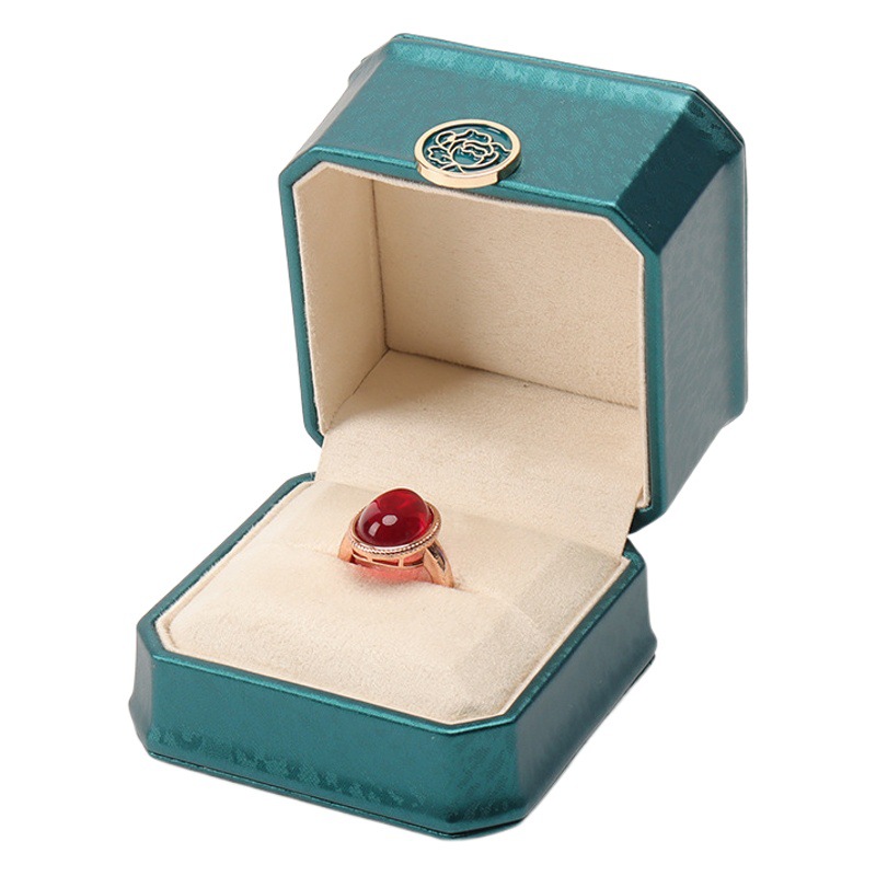 European Style Anise Jewelry Diamond Ring Box PU Leather Rose Buckle Pendant Necklace Jewelry Box Emerald Color Jewelry Box