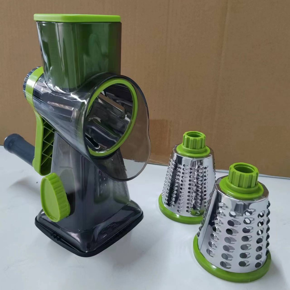 Picture of Keok Multifunctional Hand-Cranked Vegetable Cutter, Cheese Shredder, Slicer, Hand-Cranked Vegetable Cutter, Vegetable Cutting Tool