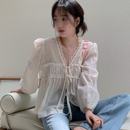South Korea Chic Autumn Sweet Elegant V-neck Pleated Loose All-match Stitching Wood-ear Lace Long-sleeved Shirt for Women
