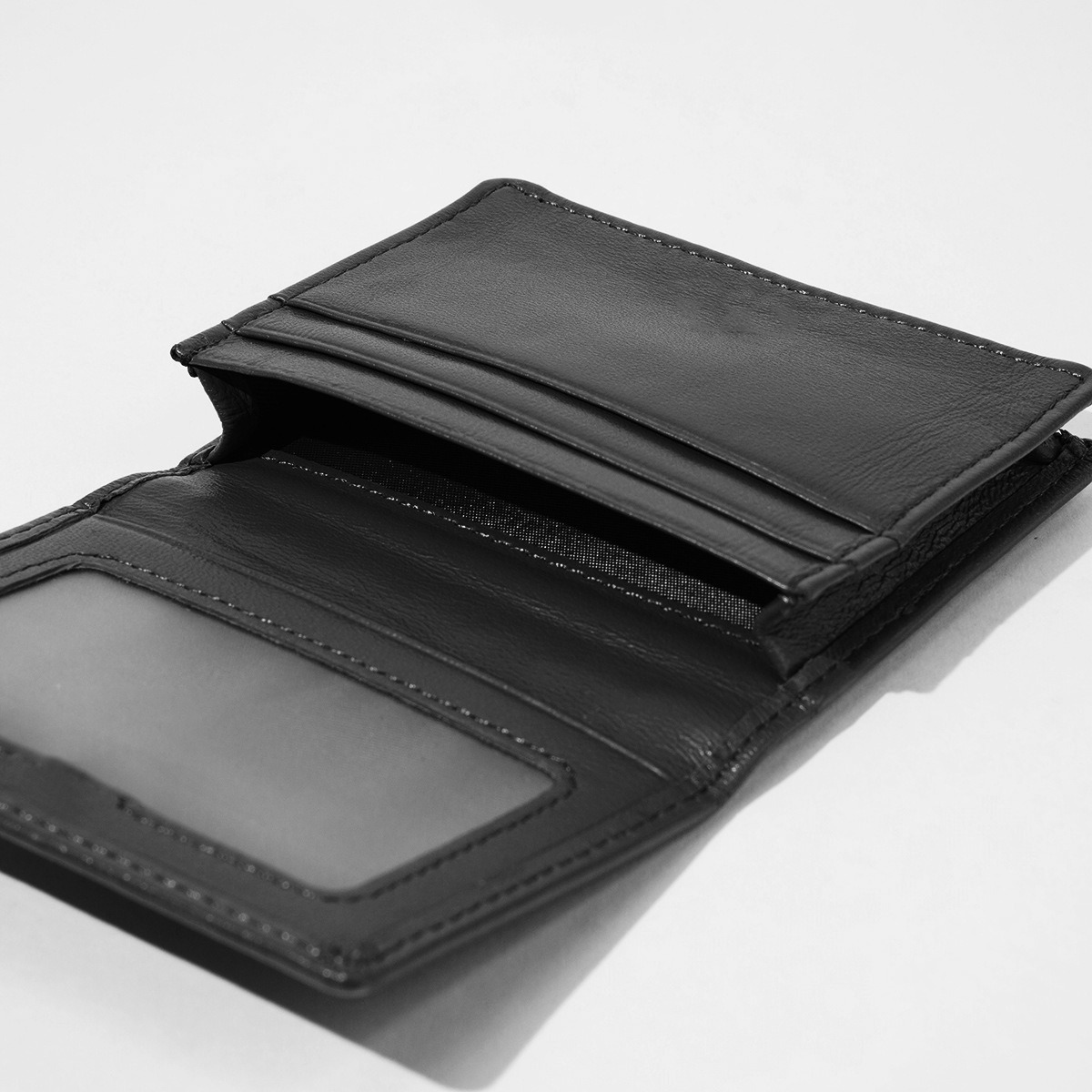 Picture of Wholesale Men's Genuine Leather Driver's License Holder, Driving Document Holder, Card Holder, Sheepskin Driver's License Cover, Woven Trendy Style