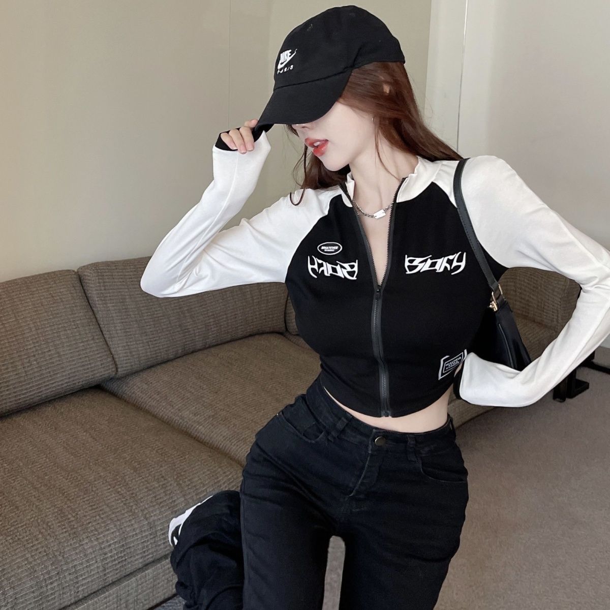 Spring and Autumn Pure Desire Slim Design Sense Niche Zipper Contrast Color Hot Girl Top Women's Vertical Collar Slim Short Coat Women
