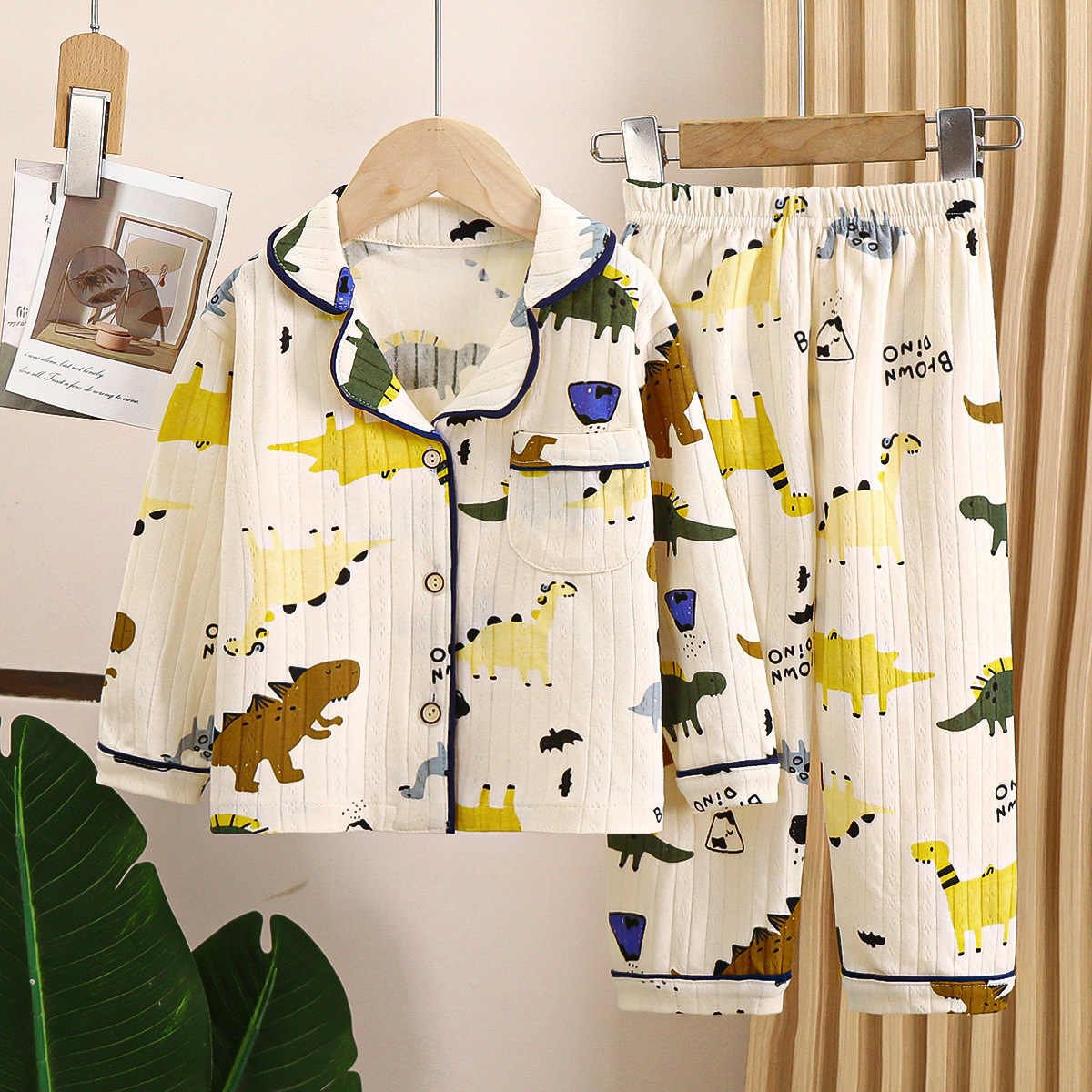 Picture of Cotton Children's Pajamas Spring and Autumn Lapel Long-sleeved Boys' Home Clothes suit Loose Big Children's and Girls' Air-conditioning Clothes