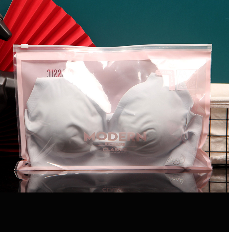 Picture of Bra packaging bag tube top beauty back bra zipper bag body shaping underwear integrated vest transparent bag horizontal pull bag