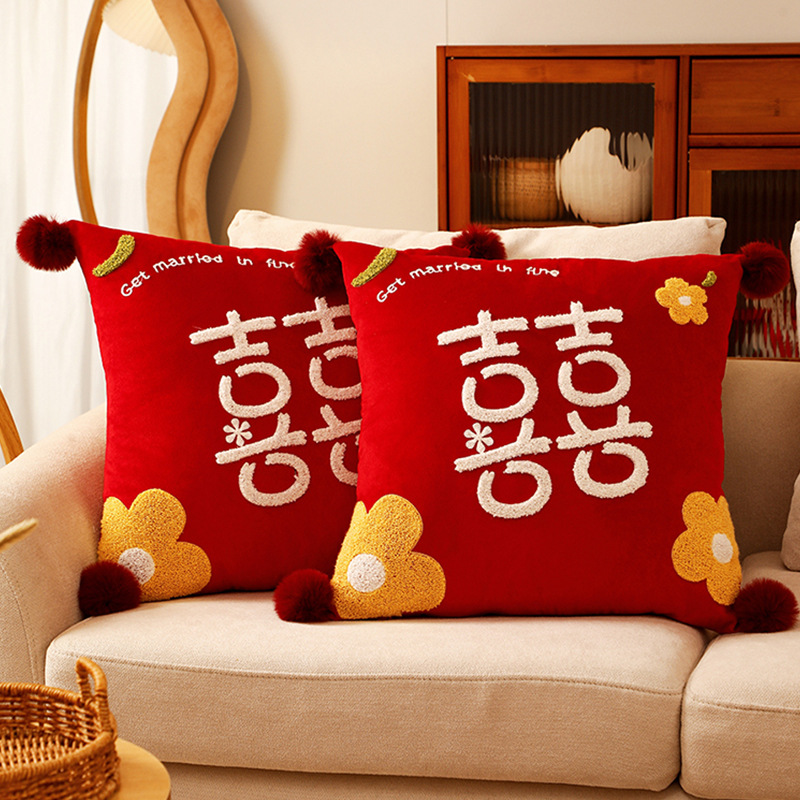 Picture of Happy word Wedding pillow a pair of wedding wedding room layout wedding bed red double happy pillow wedding supplies