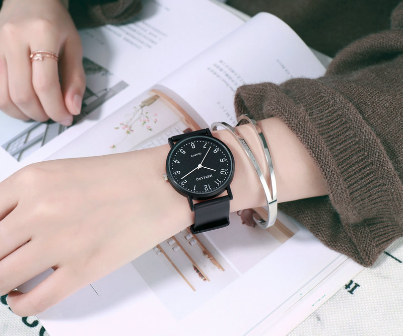 Picture of Popular Style Watch Female Student Korean Style Simple Fashionable Sports Casual Men's Atmospheric Retro College Style Couple's Watch