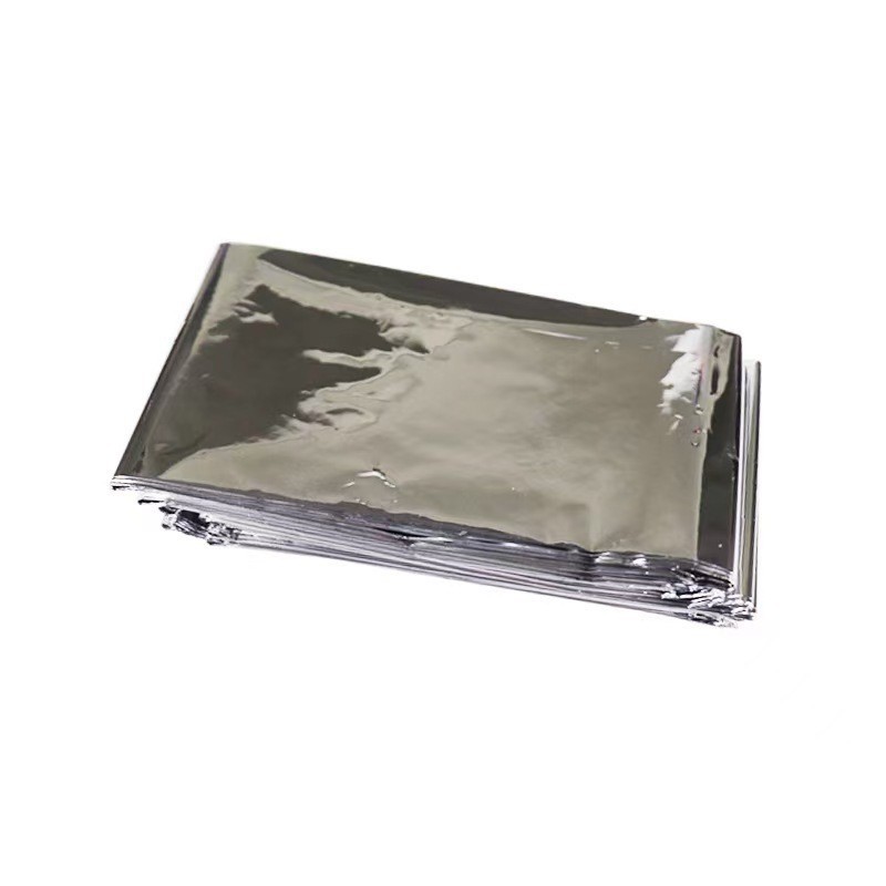 Picture of Outdoor Disposable Portable Emergency Blanket, Windproof, Waterproof, Sunproof, Multifunctional Pet Survival Blanket, Wholesale in Stock