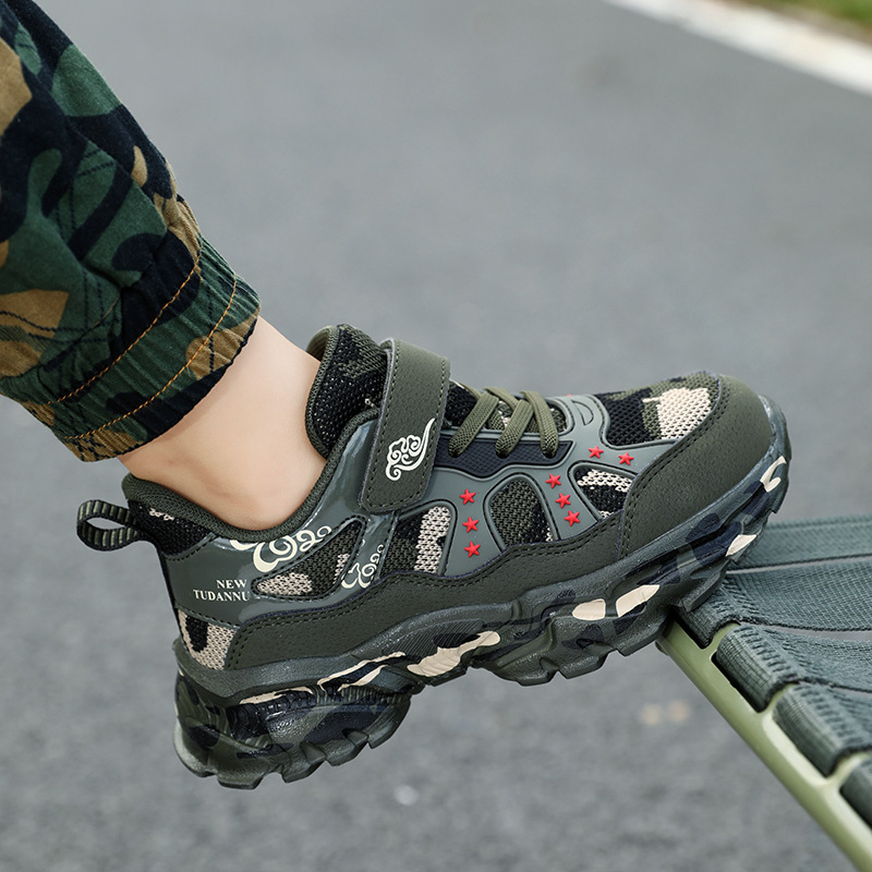 2025 autumn and winter new camouflage flying woven children's shoes sneaker students running casual light velcro children's shoes