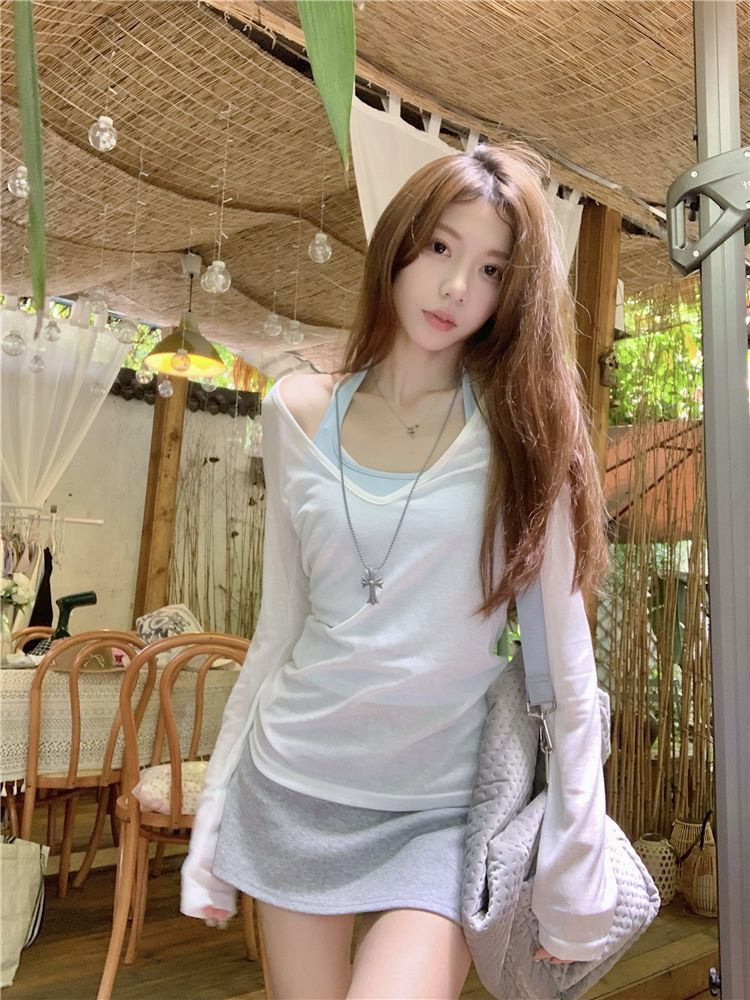 [Factory Outlet] Pure Desire Style V-neck Thin Blouse T-shirt Women's Inner Neck Vest Top Fashion Two-piece Set