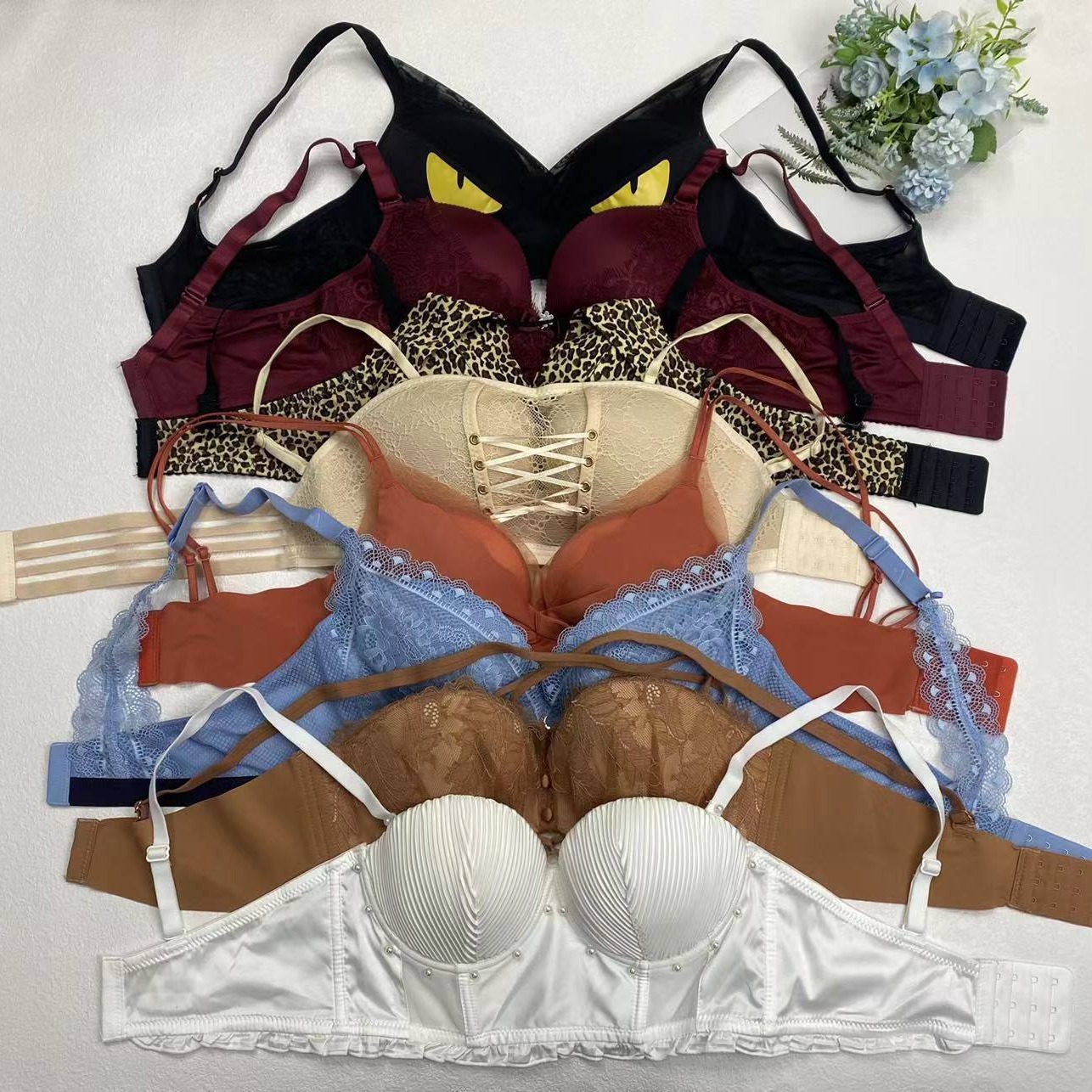 High-end wireless knitted lace bra stall mixed miscellaneous small chest push up underwear three breasted bra